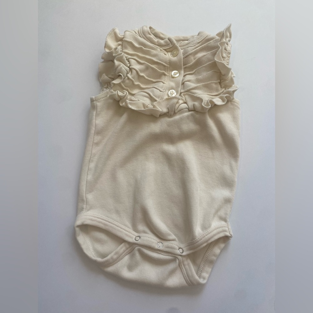 Kate Quinn Cream Ruffled Onesie 6-12M